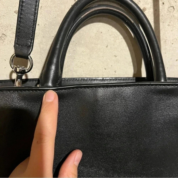 MARC JACOBS Madison Medium Black Leather Shoulder Crossbody Bag - Picture 4 of 16